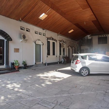 Reddoorz Near Jalan Sudirman Padang Hotell Eksteriør bilde