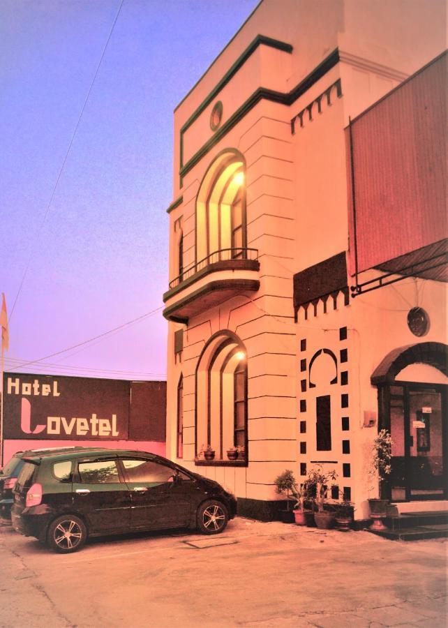 Reddoorz Near Jalan Sudirman Padang Hotell Eksteriør bilde