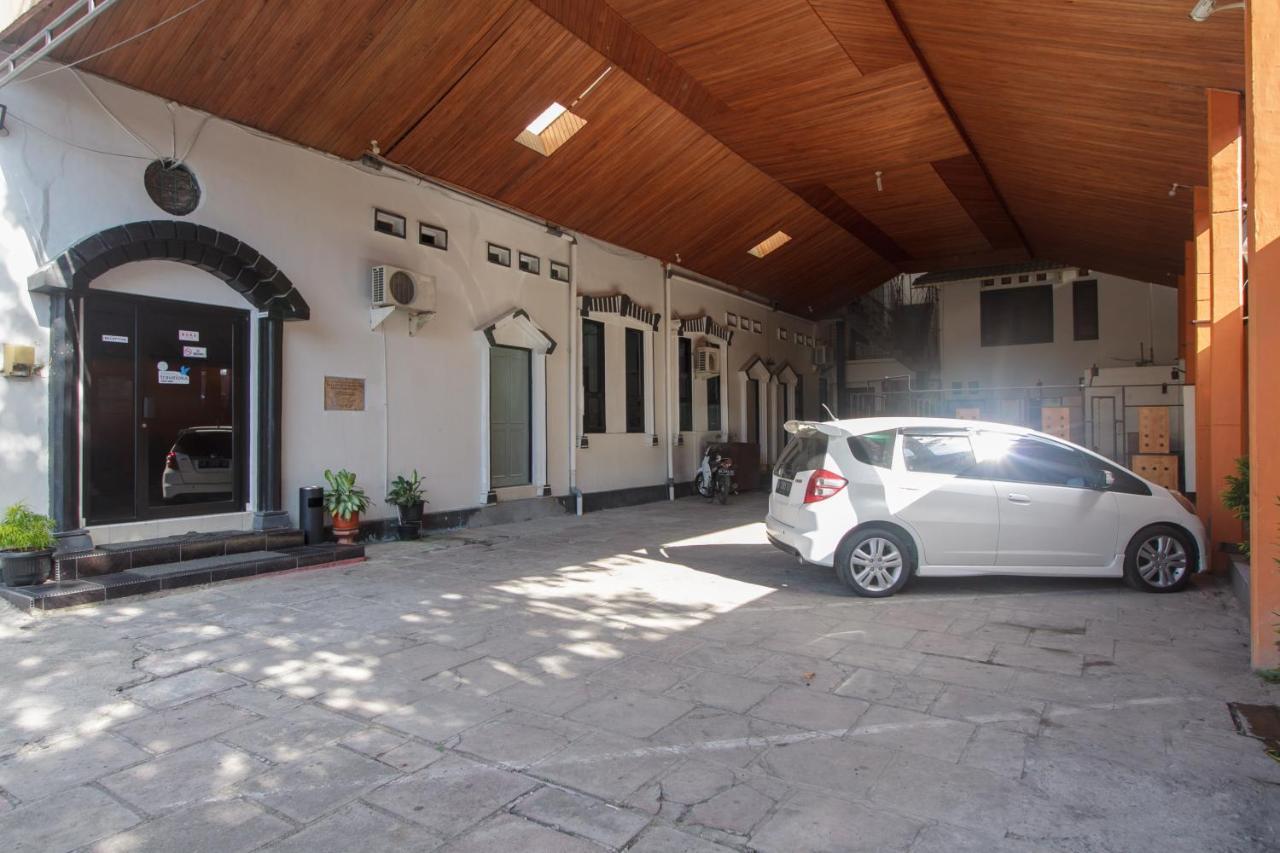 Reddoorz Near Jalan Sudirman Padang Hotell Eksteriør bilde
